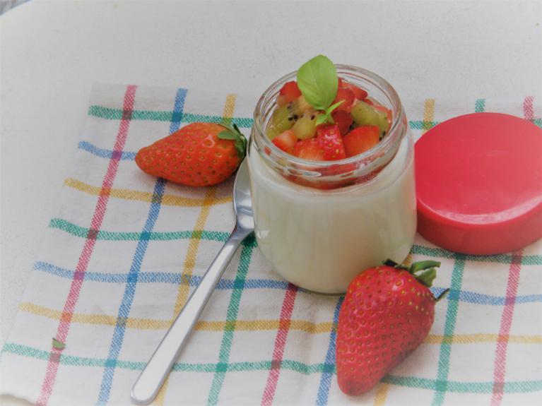 Yaourt  maison au tartare de fruits frais
